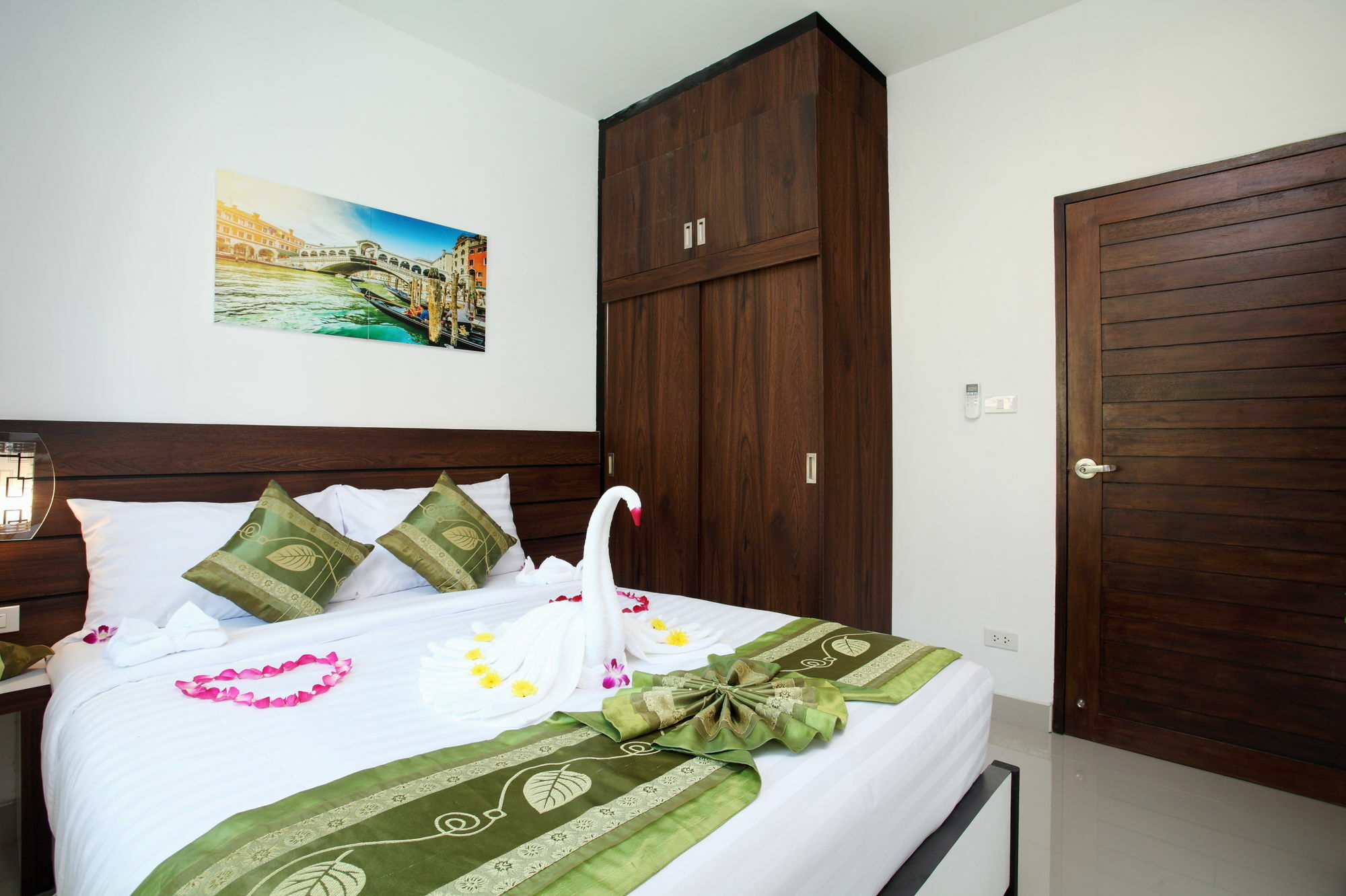 Kata Hill View Villas By Kata Sea View Villas מראה חיצוני תמונה